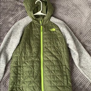Boys north face jacket.